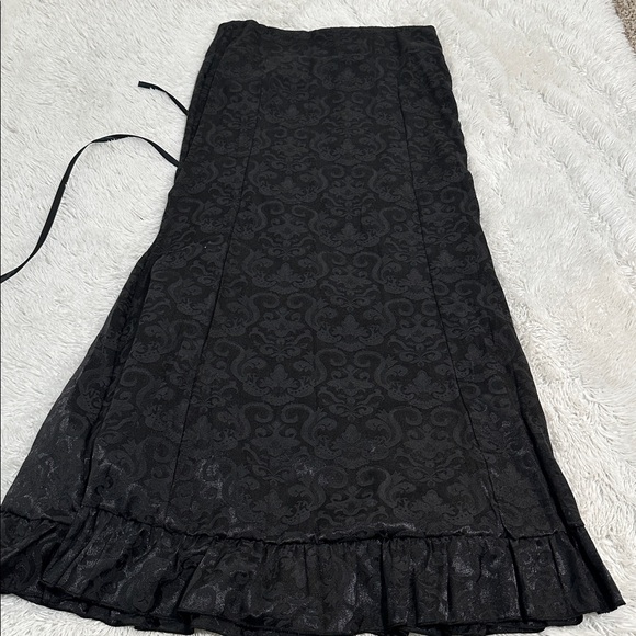 🐎 Boutique Lace Up Ruffle Western Maxi Skirt - Picture 2 of 4